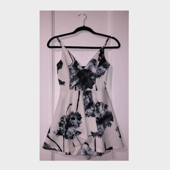 White Floral Romper/Dress - Picture 3 of 4